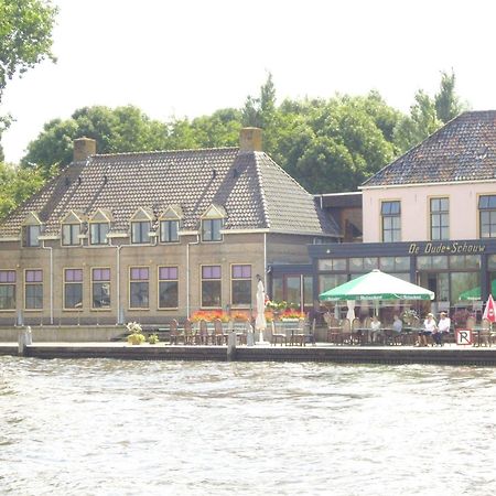 De Oude Schouw Hotel Jirnsum Eksteriør billede